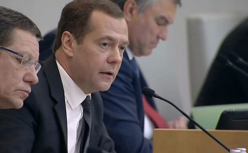 Медведев: новые санкции - объявление экономической войны