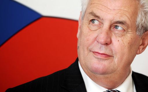 Президент Чехии призвал к отмене антироссийских санкций