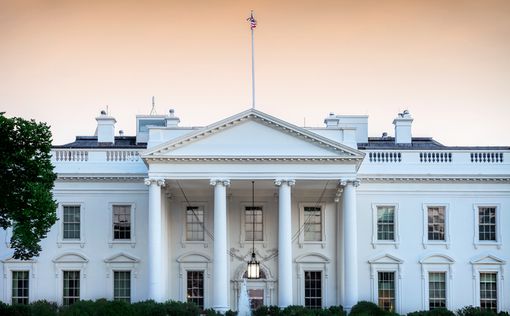 Скандал в Белом доме: Трамп сменил главу аппарата