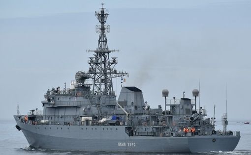 ВМС: в Крыму мог быть поврежден третий военный корабль РФ