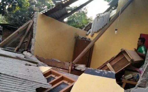 Землетрясение в Индонезии унесло жизни 12 человек