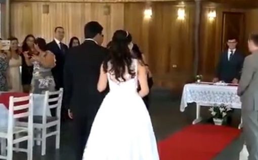 Свадебную церемонию прервали стоны из порно
