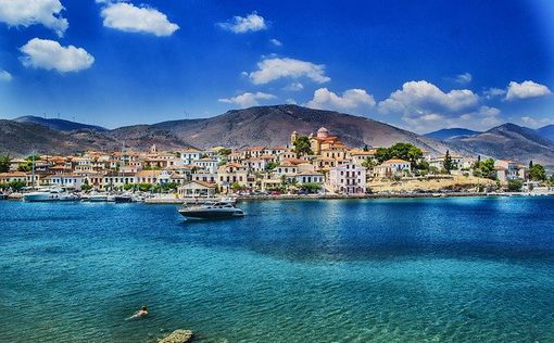 Греция готовится принять туристов в июле