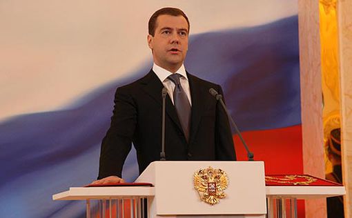 Медведев дал неделю на разработку плана по чартерам в Турцию