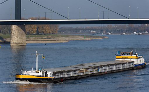 Украинский корабль заблокировал судоходство на Дунае