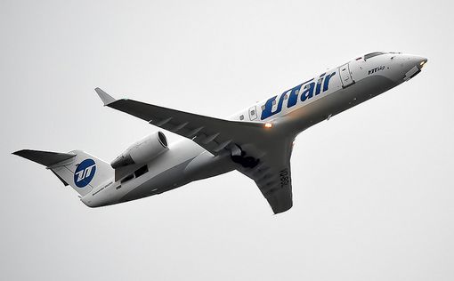 В Москве стюардесса выпала из самолета
