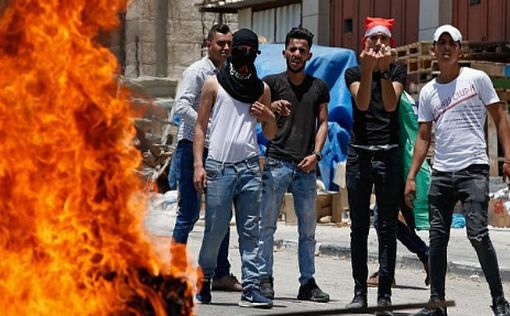 Сотни палестинцев протестуют против саммита в Бахрейне