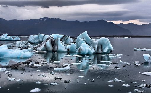 "Похоронен" первый ледник, исчезнувший из-за климата