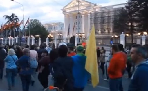 В Скопье митингуют против переименования Македонии