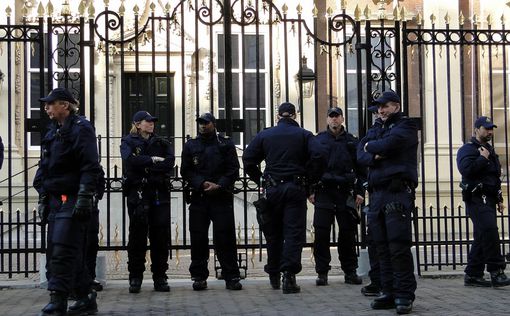 Офис Министерства иммиграции Британии эвакуировали