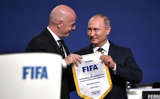 Путин оценил труд и поблагодарил FIFA за помощь