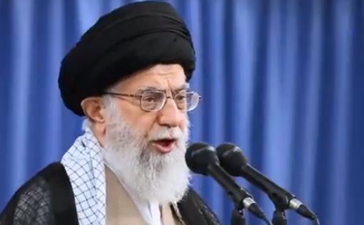 Хаменеи: мир выступает против решений Трампа