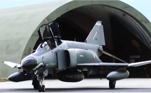 Турецкая авиация разбомбила более 40 объектов РПК в Ираке