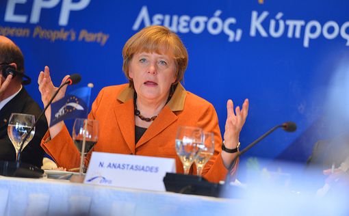 Меркель "сожалеет" о решении Нетаниягу отменить встречу