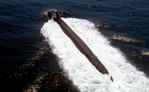 Китай представил 3 новых атомных подводных лодки