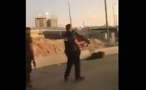 Каландия: палестинка бросилась с ножом на солдат