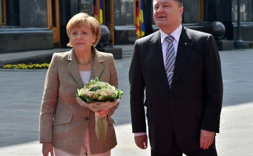 Меркель в Киеве выразила поддержку Украине