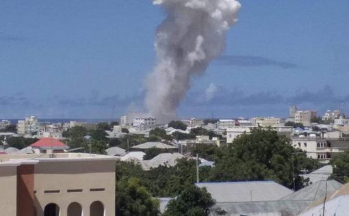 Мощный взрыв в Могадишо: десятки жертв