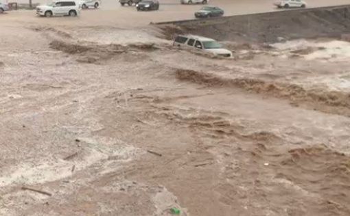 Саудия: наводнение унесло жизни 12 человек