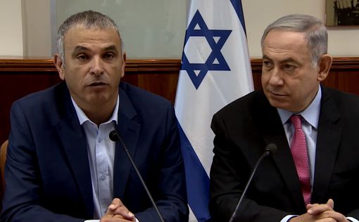 Кахлон останется министром финансов, если войдет в Ликуд