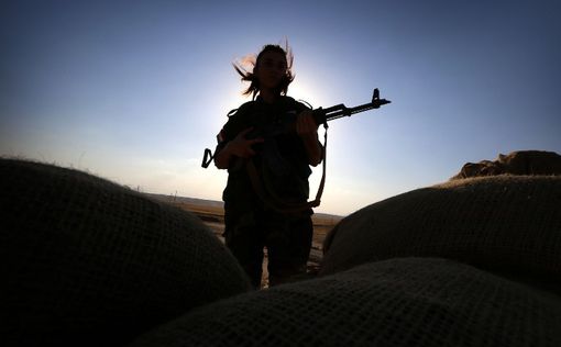 Курдские женщины защищаются от боевиков ISIS