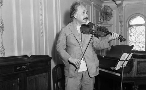 В дневниках о путешествиях Эйнштейна обнаружили расизм