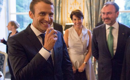 Более четверти Франции не доверяет Эммануэлю Макрону
