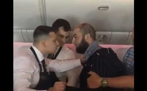 Пассажир беснуется на рейсе Москва-Тель-Авив