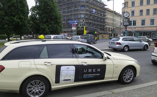 Uber уволил водителя, вытолкавшего замконсула Израиля