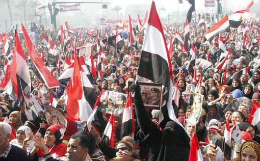 Египет бунтует в годовщину восстания свержения Мубарака