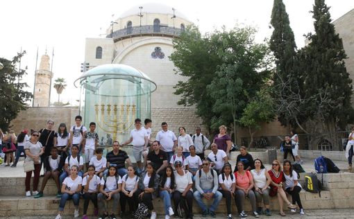 1200 детей из Лода отметили бар- и бат-мицвы в Иерусалиме