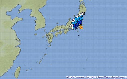 Вчера Японию заливало, а сегодня тряхнуло