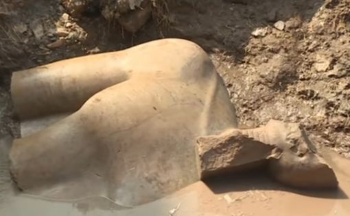 В Каире среди груд мусора нашли статую фараона