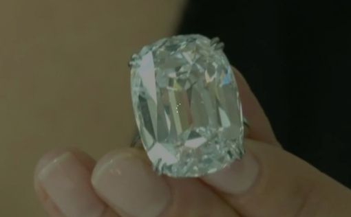 50 каратный бриллиант стал топ лотом торгов Christies