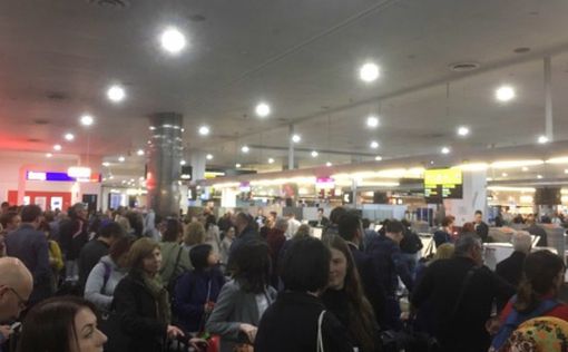 Из-за сбоя системы чек-ин: хаос в аэропортах по всему миру
