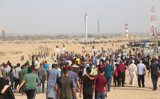 Мятежи на границе с Газой: 40 раненых, сожжен джип ЦАХАЛа