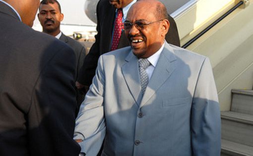 Визит Трампа в Эр-Рияд может "омрачить" президент Судана