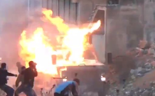 Видео: атака на джип ЦАХАЛа в Рамалле