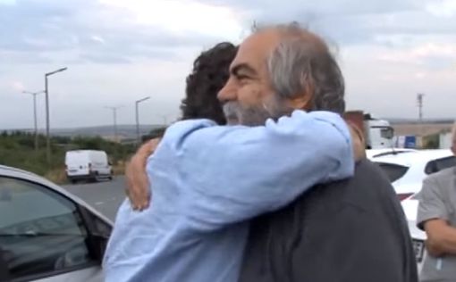 Турция оправдала пожизненно заключенного журналиста