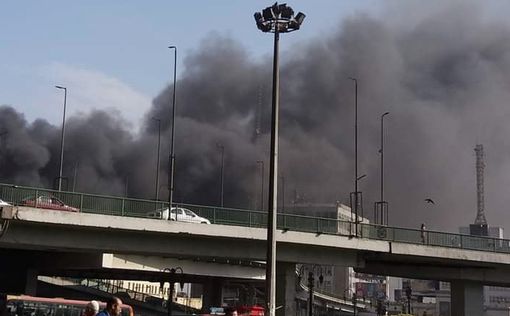 В Каире столкнулись два поезда, десятки погибших и раненых