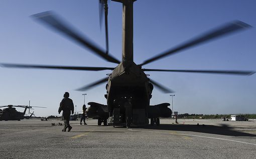 Вертолет ВВС обрушил сцену в  резиденции Ривлина