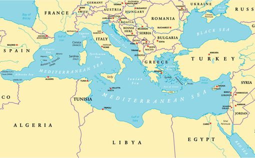 25 мигрантов утонуло в Средиземном море