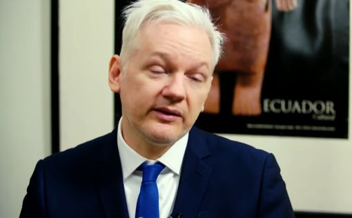 Джулиан Ассанж покинул пост редактора WikiLeaks