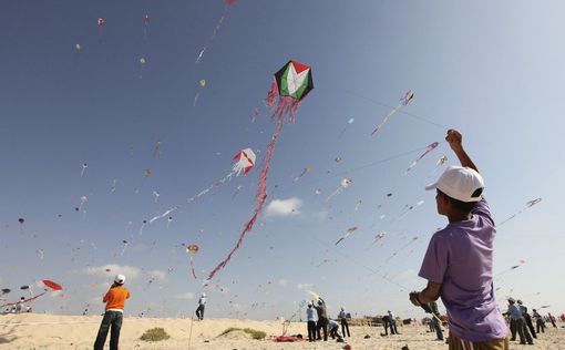 Газа запустит в Израиль 5 000 горящих воздушных змеев