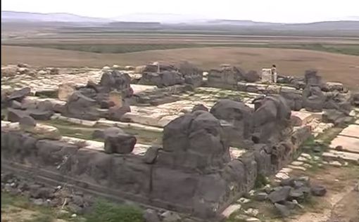Турецкая авиация частично разрушила древнейший храм в Сирии