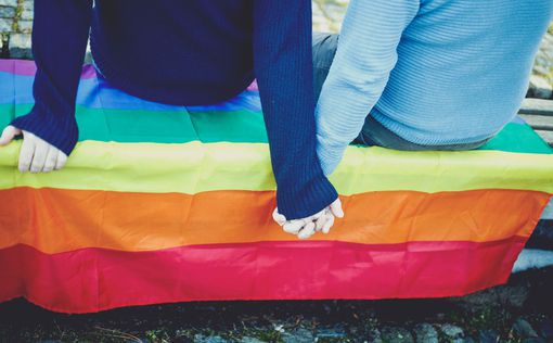 Болельщикам-геям разрешат целоваться на ЧМ-2018 в России