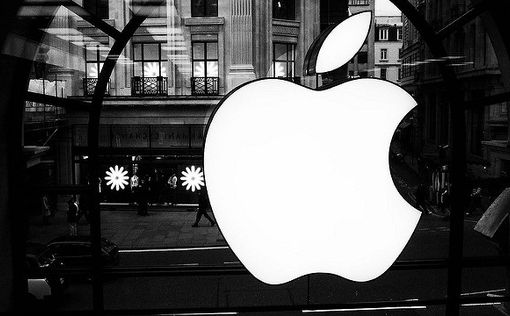 Впервые за 13 лет доходы Apple упали