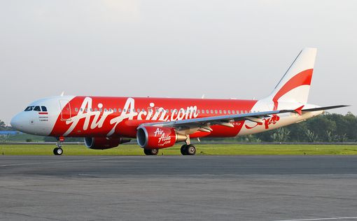 Началась операция по подьему фюзеляжа самолета AirAsia