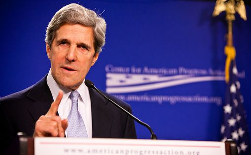 Попал в объектив: Джон Керри после встречи с иранцами