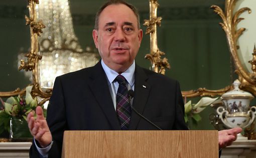 Глава правительства Шотландии Салмонд ушел в отставку